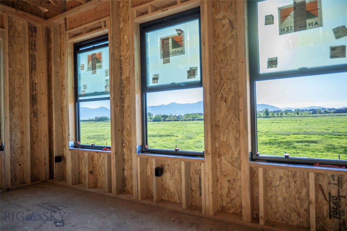 220 Creekbank Loop Property Photo 12
