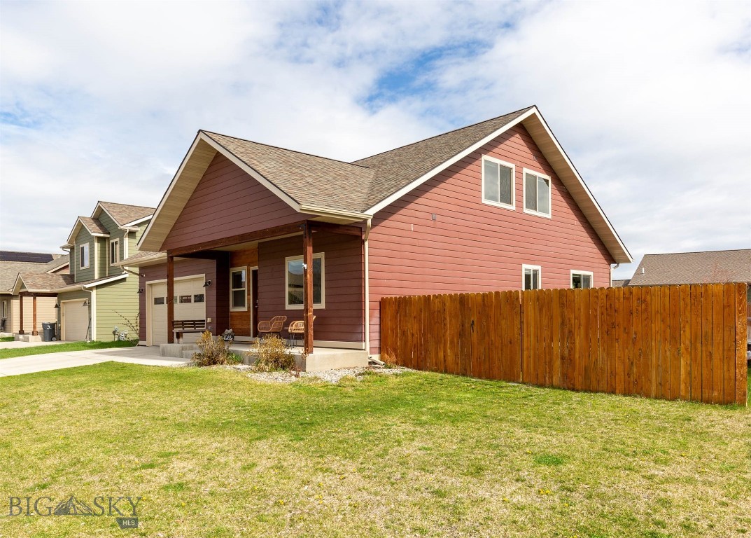 921 New Mexico Drive Property Photo