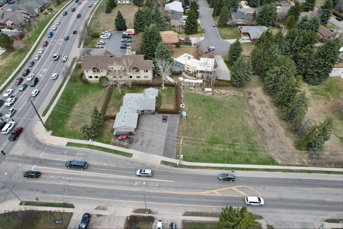 1811 Durston Road Property Photo