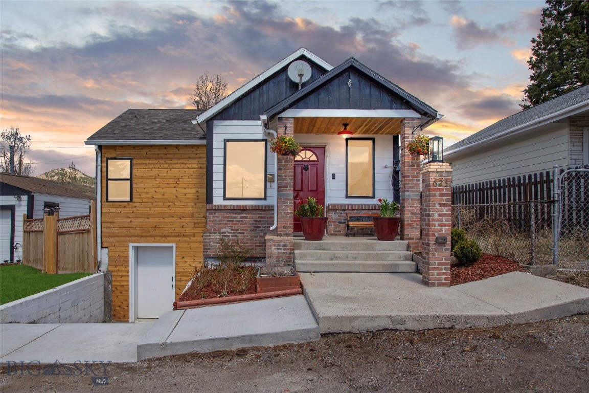 623 Illinois Property Photo 1