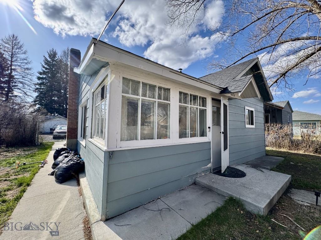 1851 Massachusetts Avenue Property Photo 1