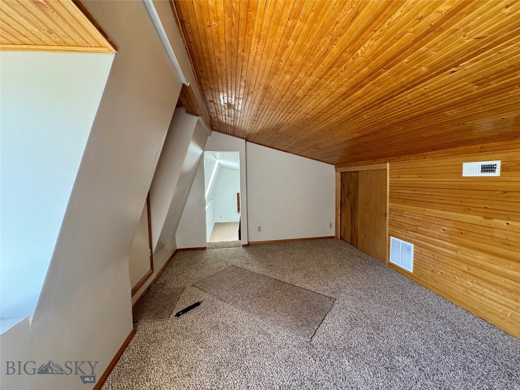 55 Equis Lane Property Photo 32