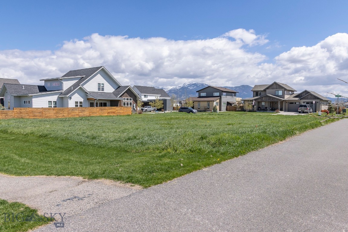 1325 Ryun Sun Way Property Photo
