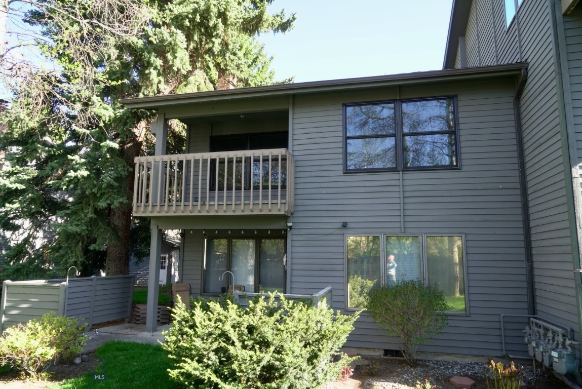 2200 W Dickerson 53 Property Photo 1