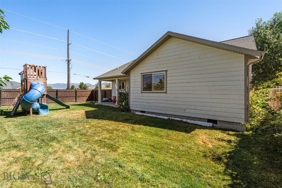 1235 Hunters Way Property Photo 29