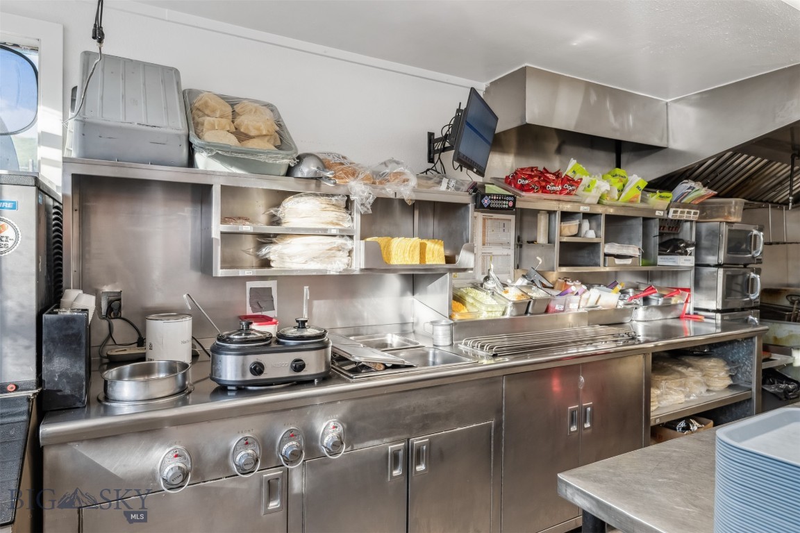 421 E Commercial Property Photo 15
