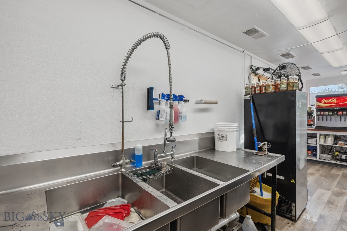 421 E Commercial Property Photo 19