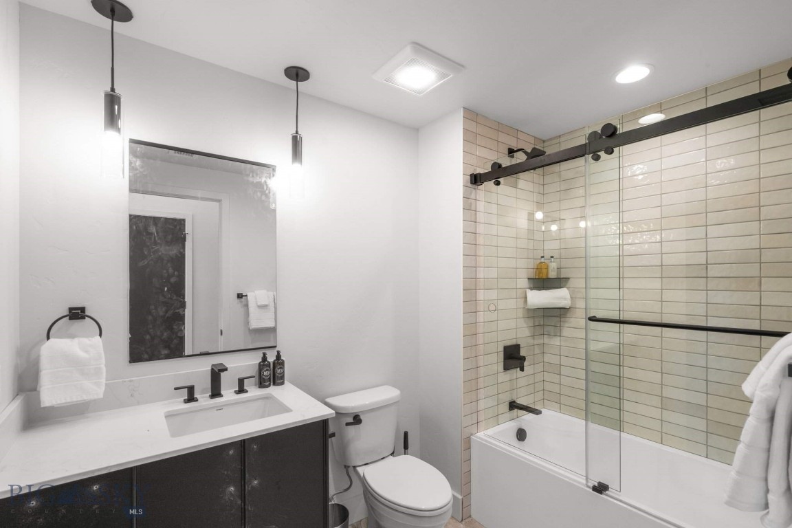 211 Town Center Avenue 3a Property Photo 20