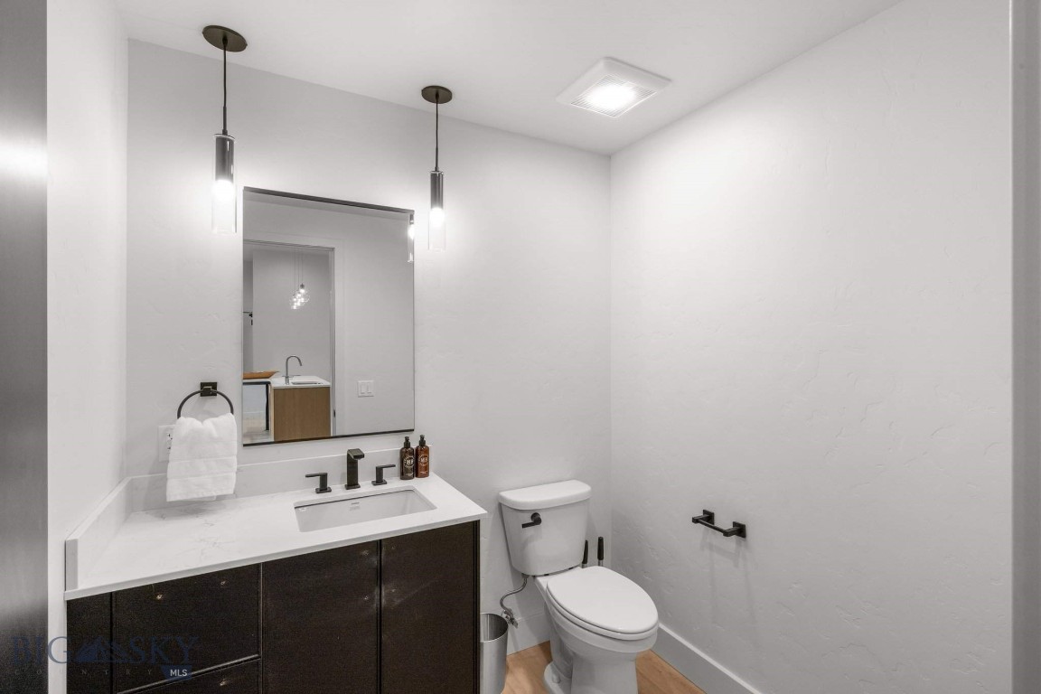211 Town Center Avenue 3a Property Photo 22
