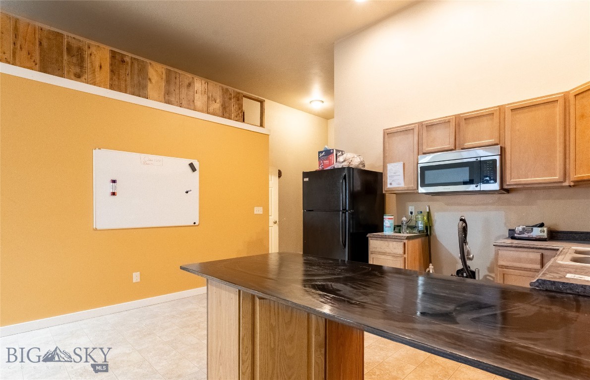 211 Jetway A1 Property Photo 14