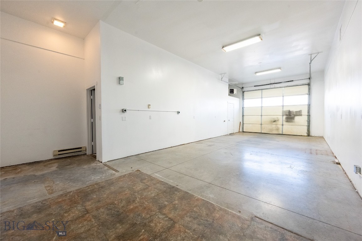 211 Jetway A1, A2, A4, A5 Property Photo 9