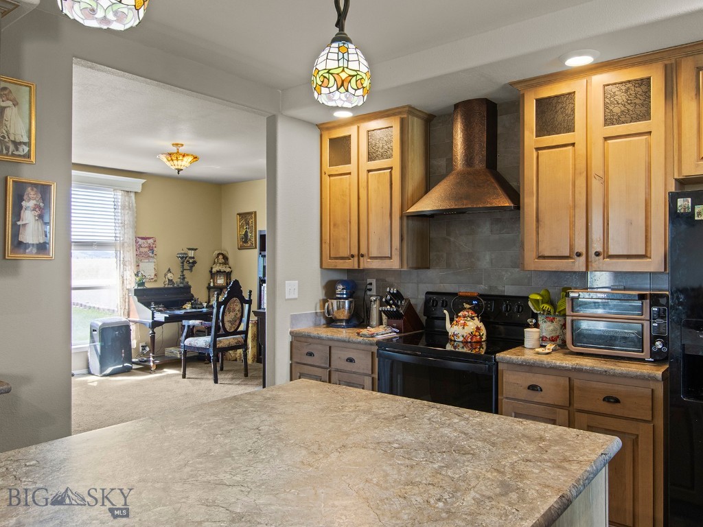 8 Duke Drive Property Photo 16