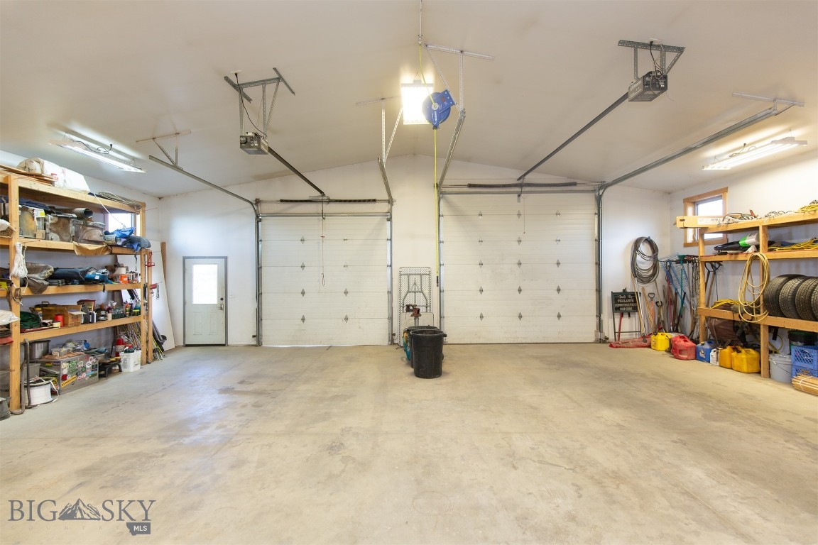 2 Dayspring Road W Property Photo 23