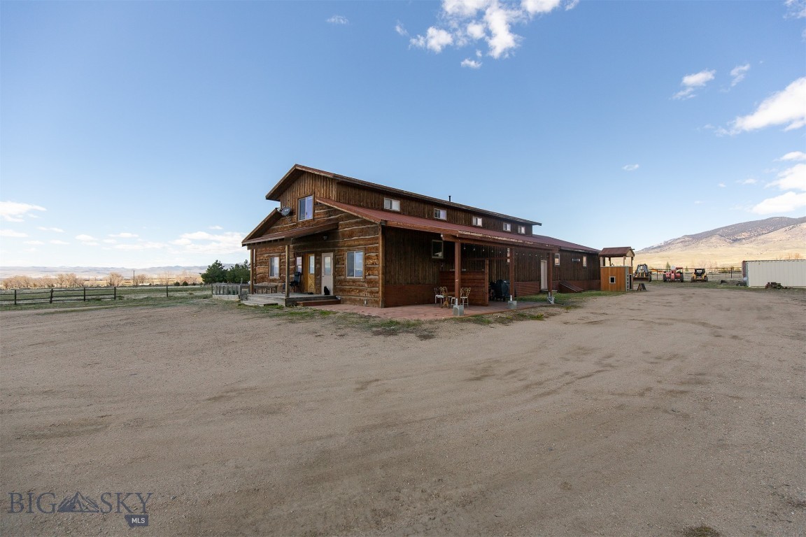 2 Dayspring Road W Property Photo 40