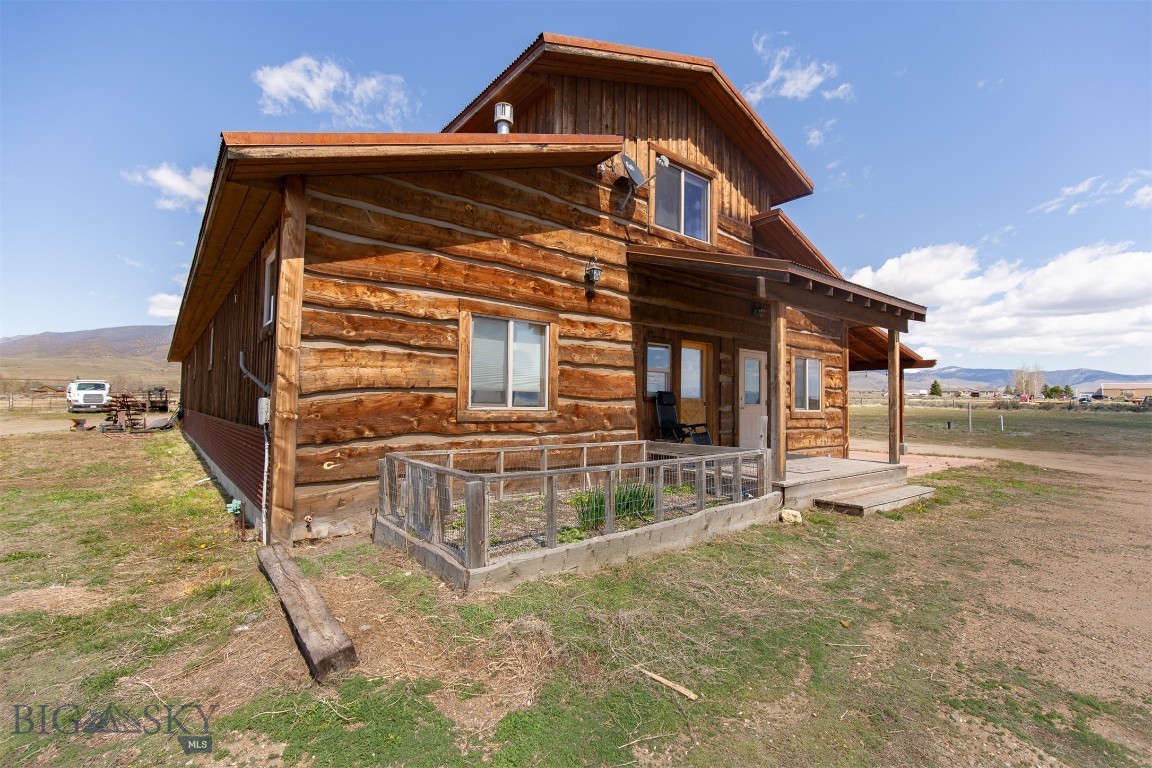 2 Dayspring Road W Property Photo 44