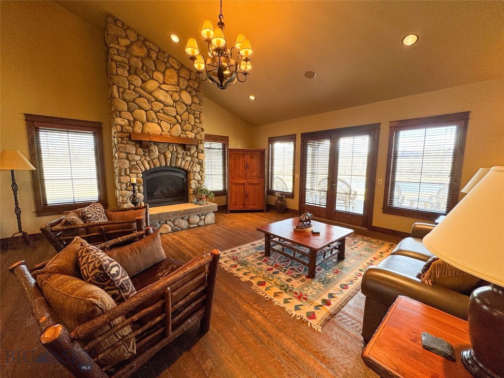 100 Snowberry Path Property Photo 15