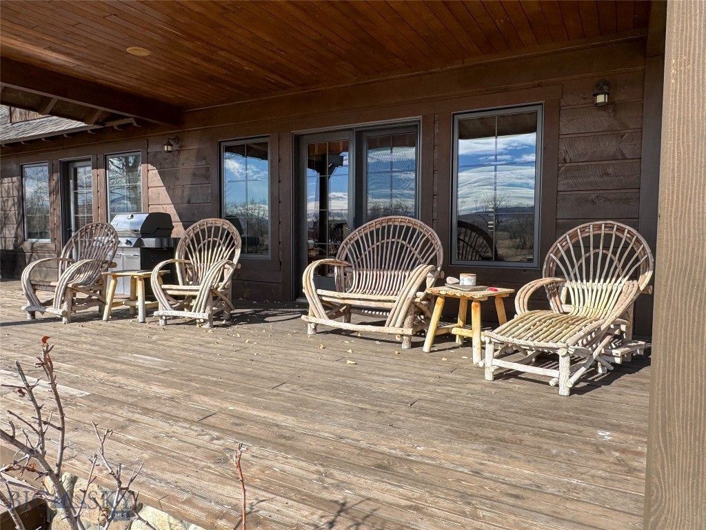 100 Snowberry Path Property Photo 26