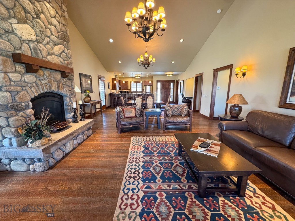 100 Snowberry Path Property Photo 33