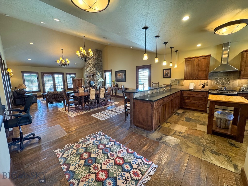 100 Snowberry Path Property Photo 37