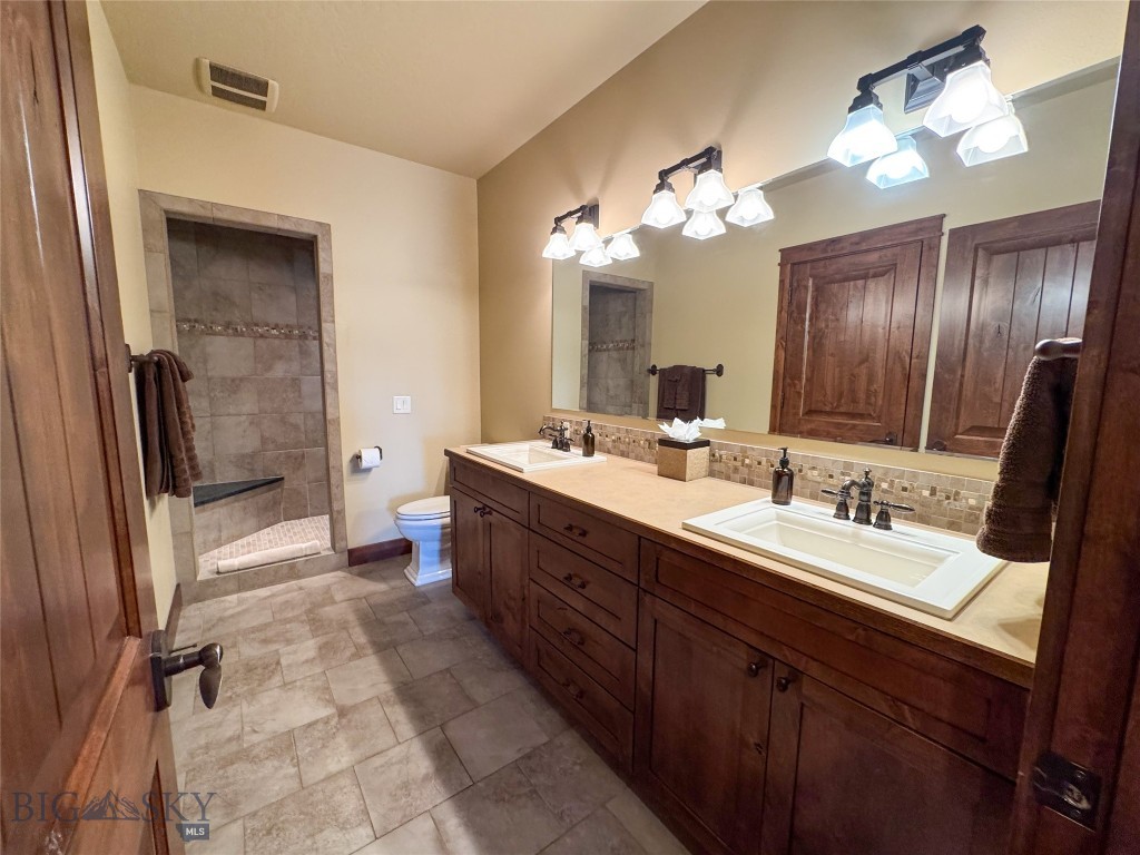 100 Snowberry Path Property Photo 40