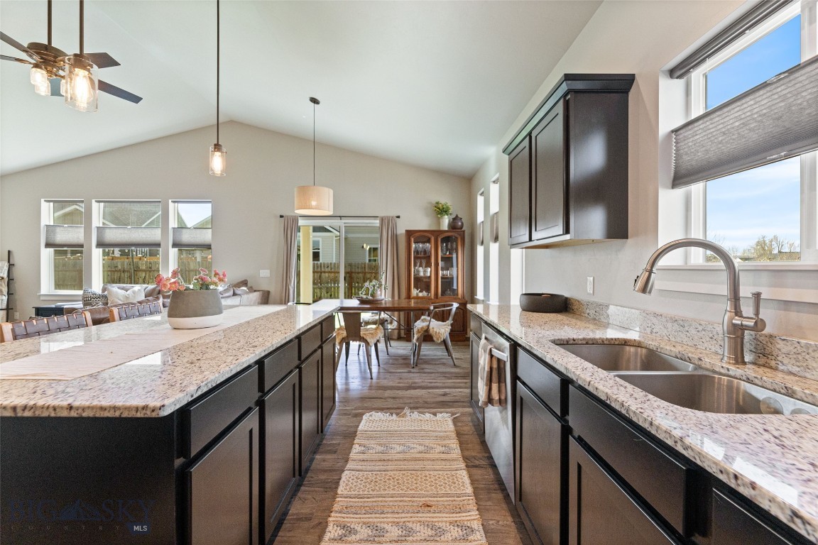 2964 Autumn Grove Property Photo 15