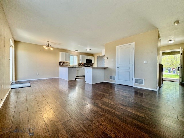 949 N River Rock Drive Property Photo 10