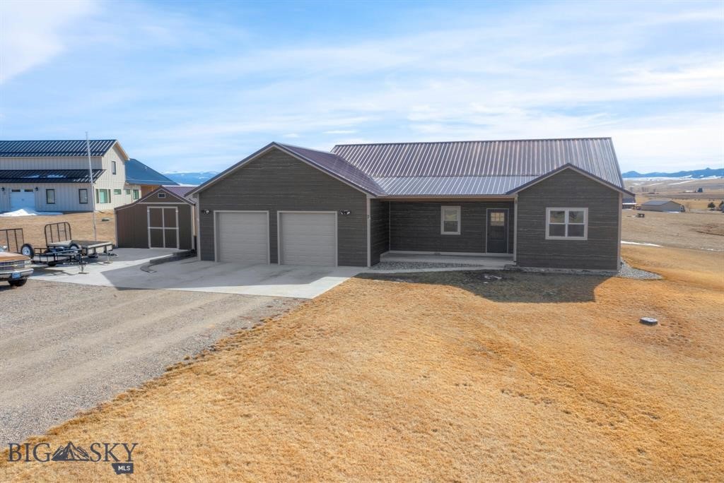 7 Whitetail Drive Property Photo