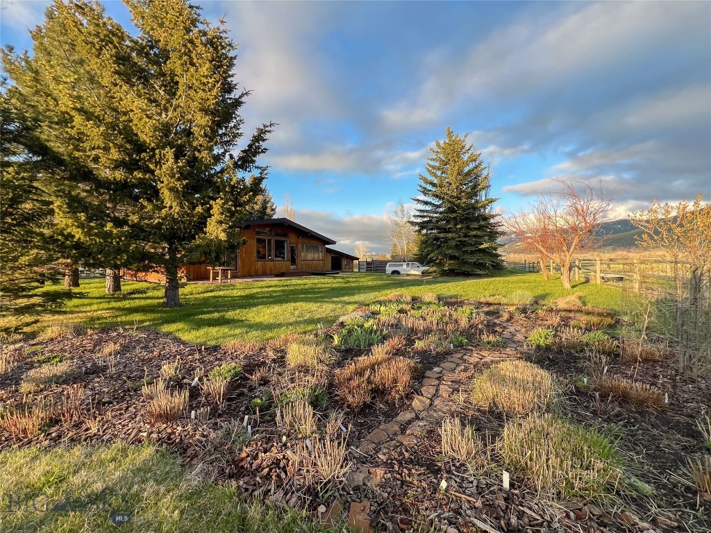 7900 Nash Road Property Photo 1