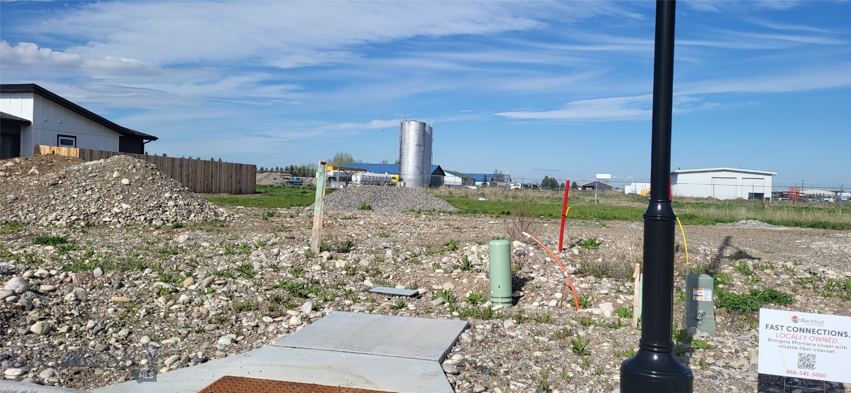 514 Spaniel Drive Property Photo 4