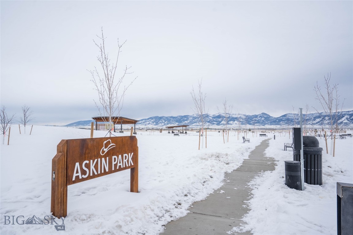 514 Spaniel Drive Property Photo 6