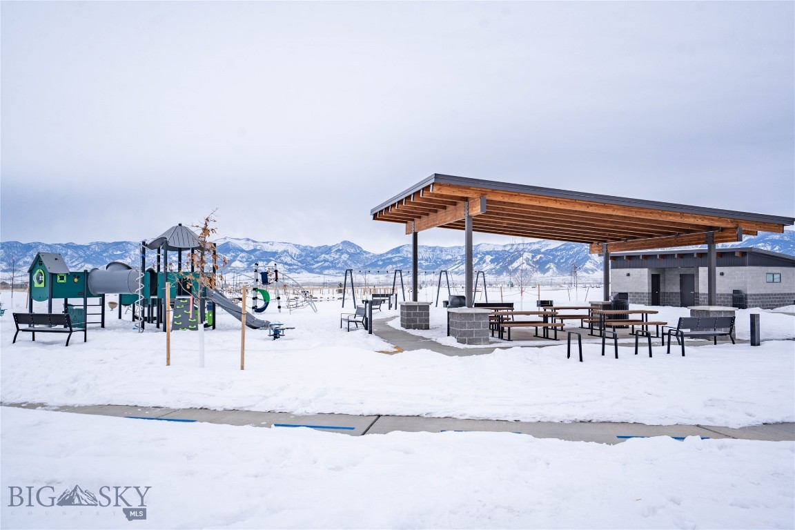 514 Spaniel Drive Property Photo 8