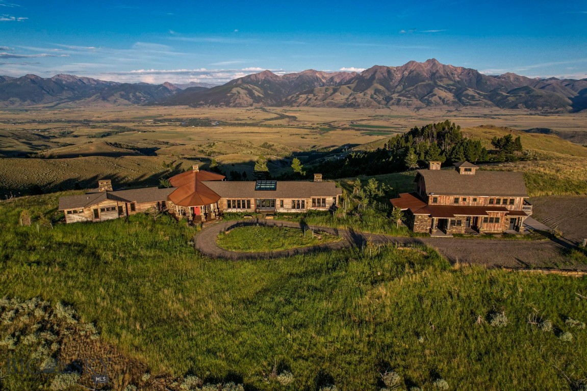 190 Sagittarius Property Photo