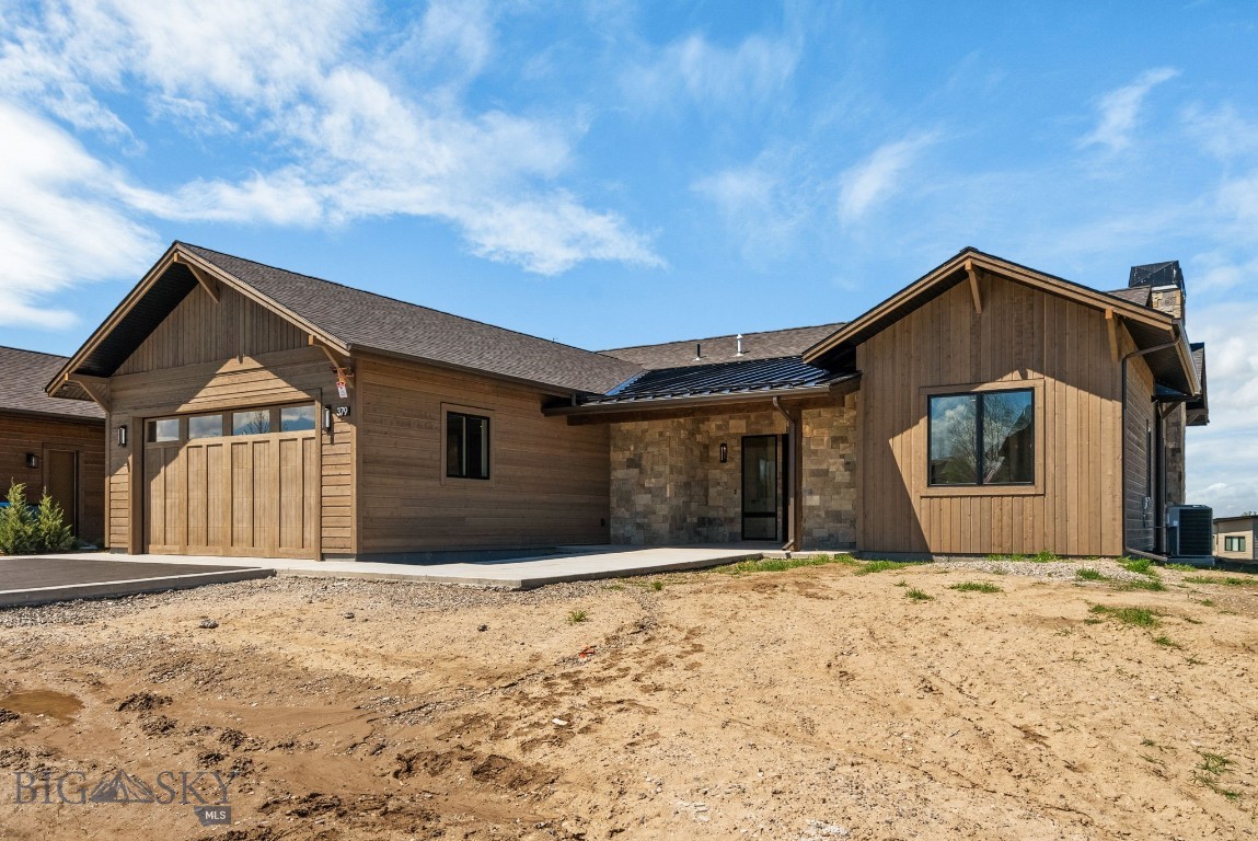 379 Black Bull Trl Property Photo 2