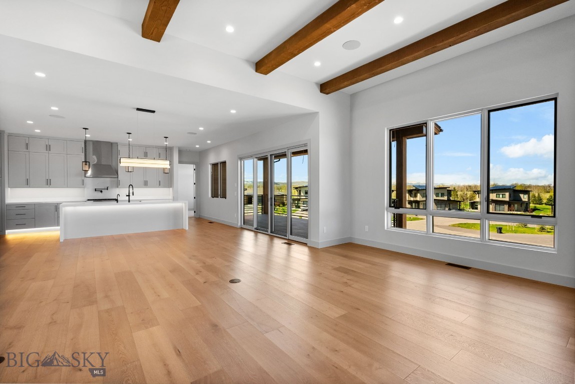 379 Black Bull Trl Property Photo 4
