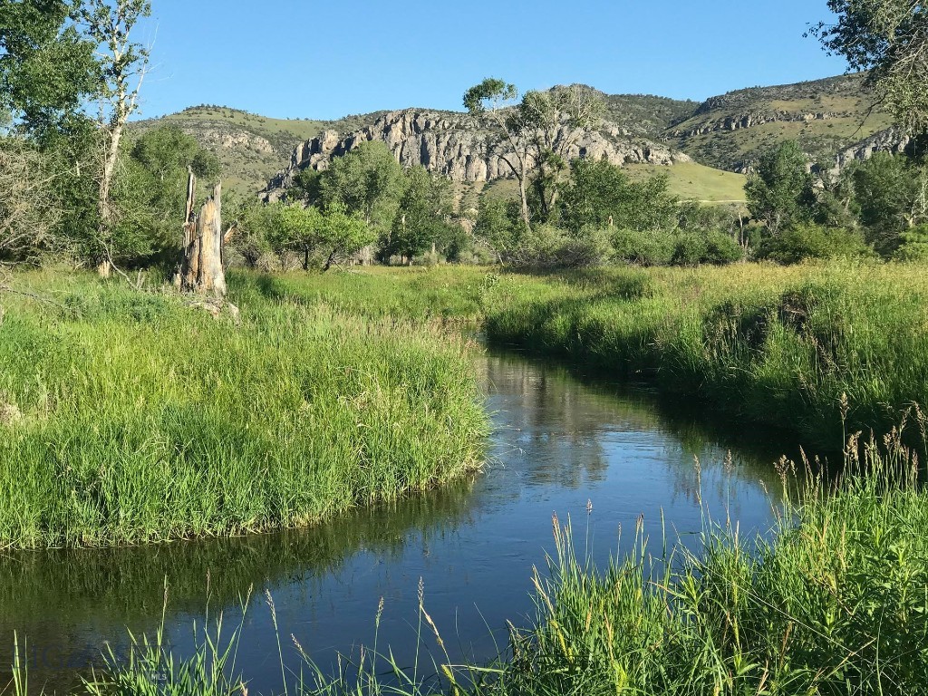 5211 Old Yellowstone Trail Property Photo 9