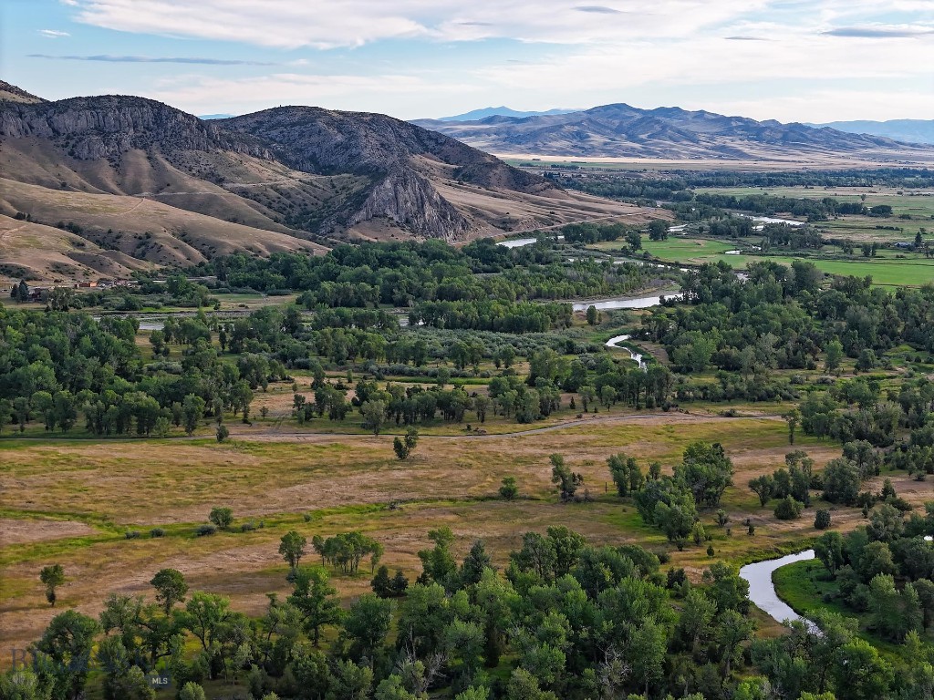 5211 Old Yellowstone Trail Property Photo 29