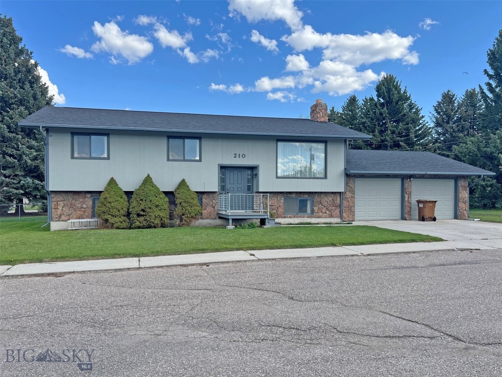210 S Utah Street Property Photo