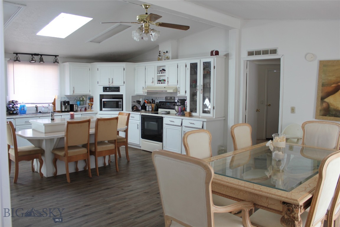 735 W Park Property Photo 20
