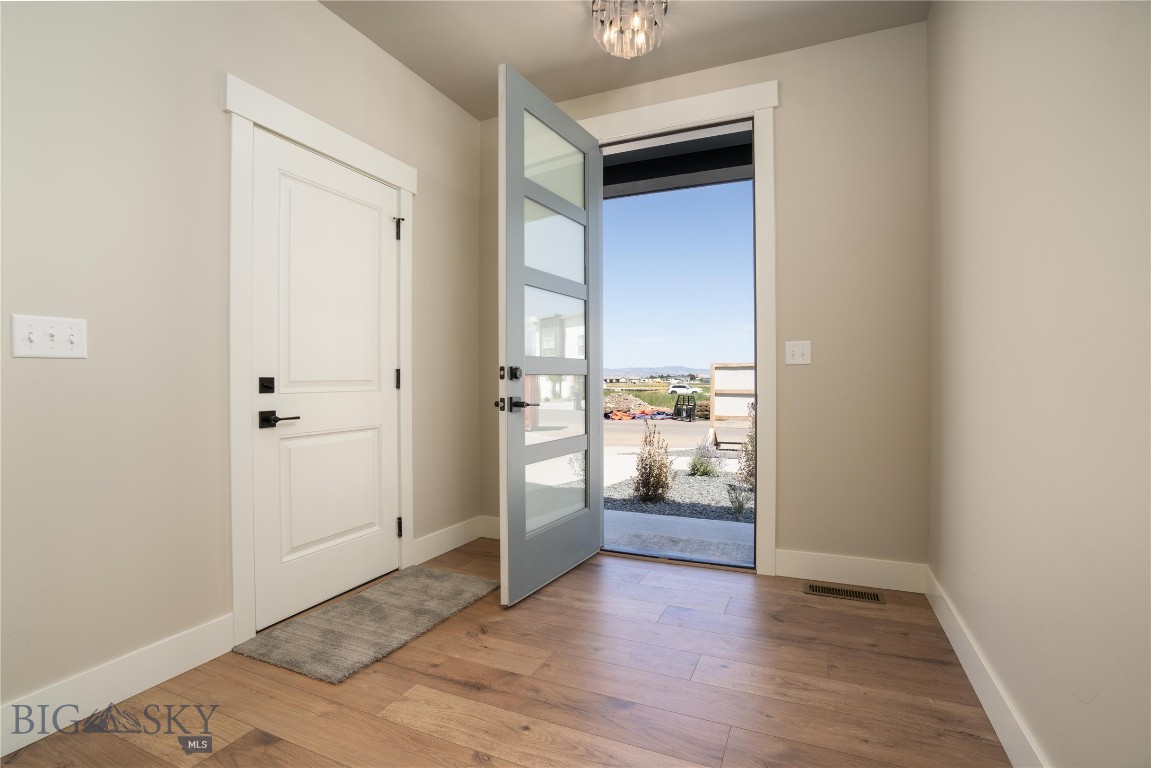 604 Morrison Avenue B Property Photo 1