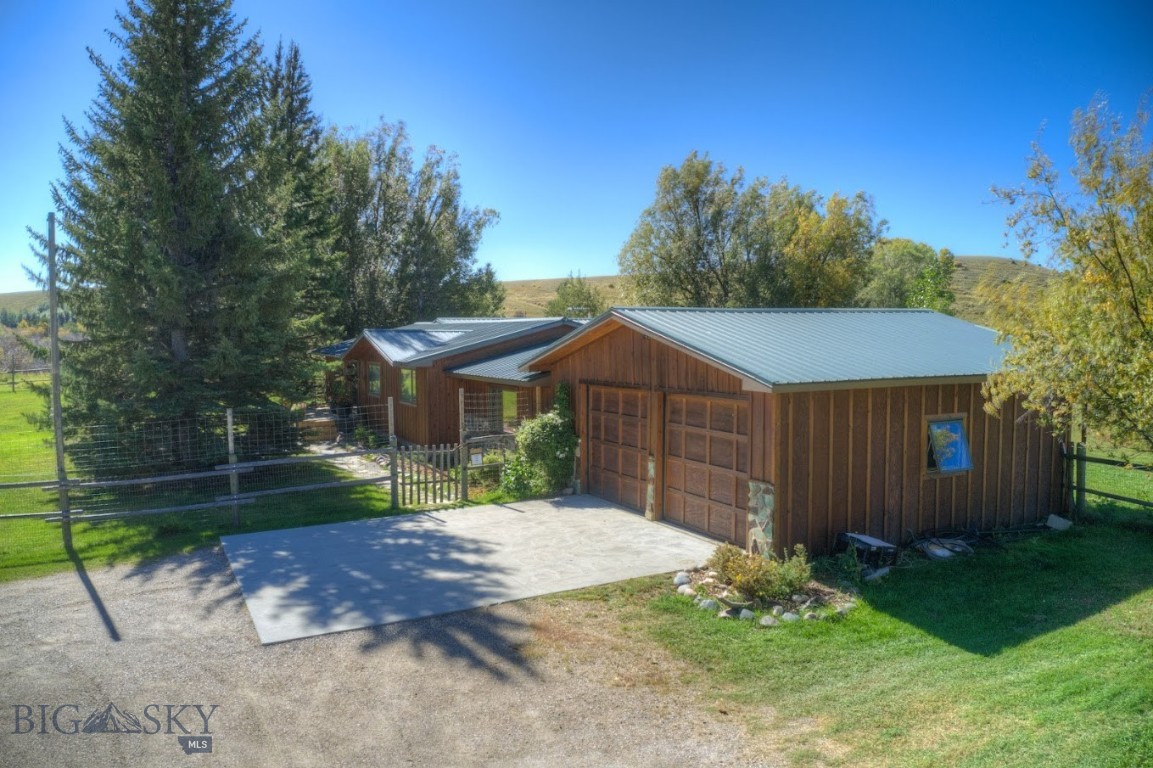 13 Shefield Drive Property Photo 1