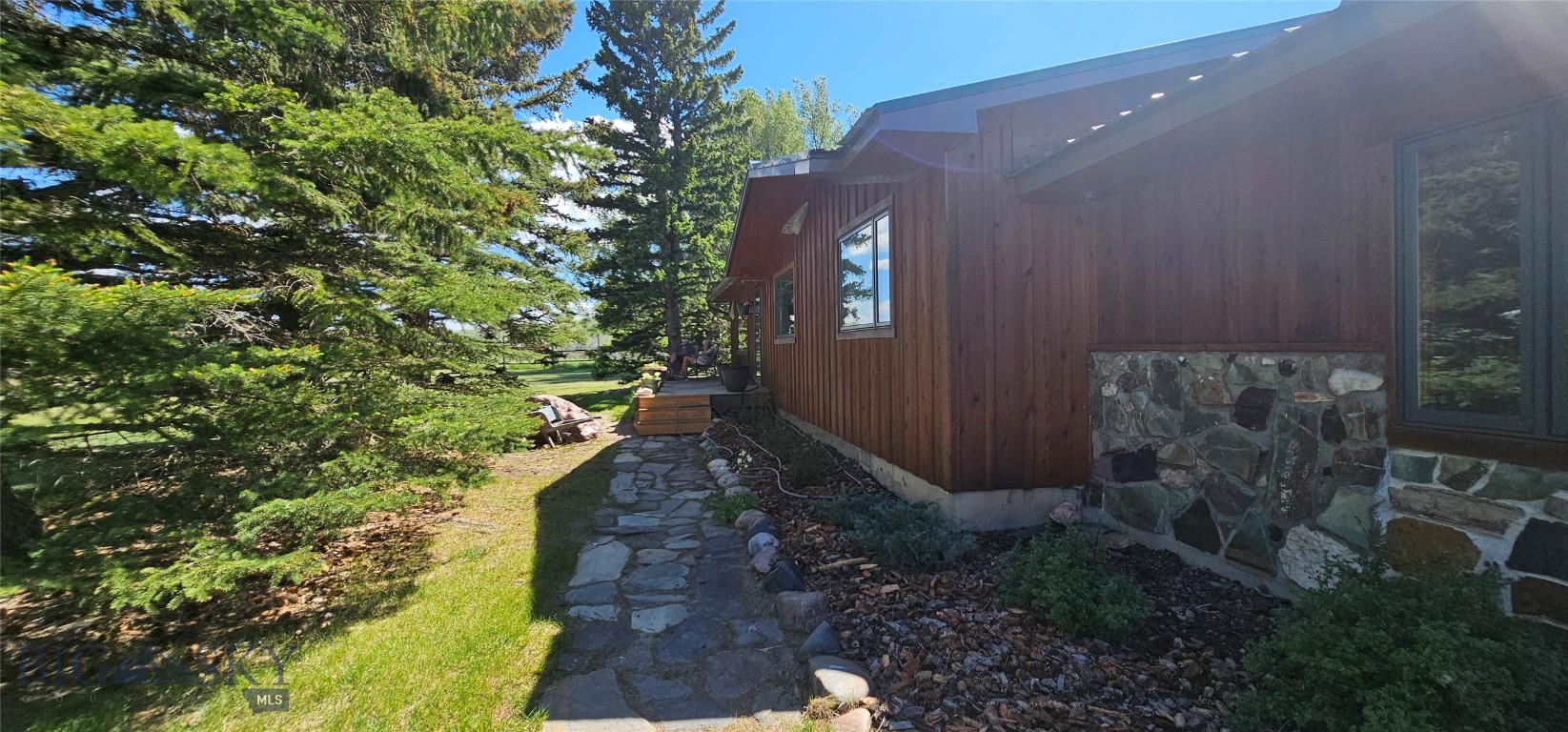 13 Shefield Drive Property Photo 12