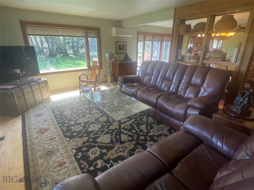 13 Shefield Drive Property Photo 15