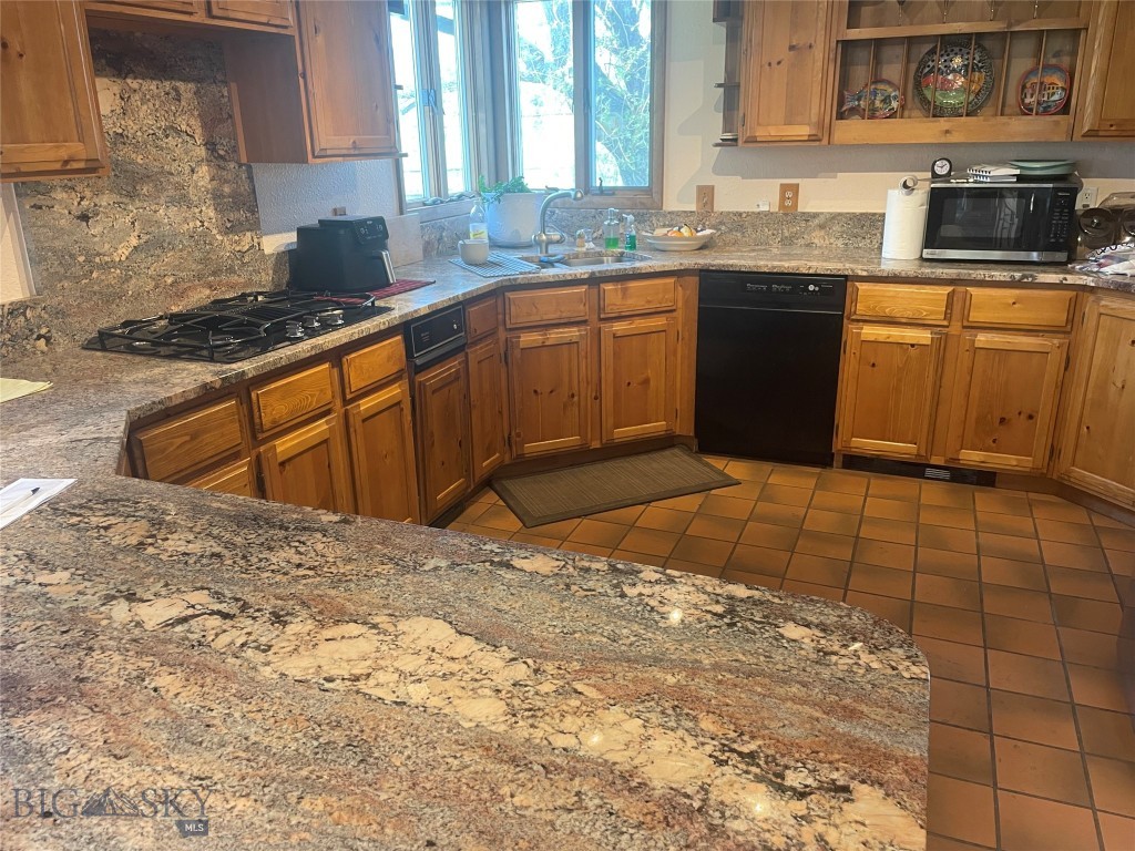 13 Shefield Drive Property Photo 17