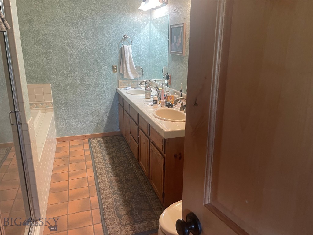 13 Shefield Drive Property Photo 22