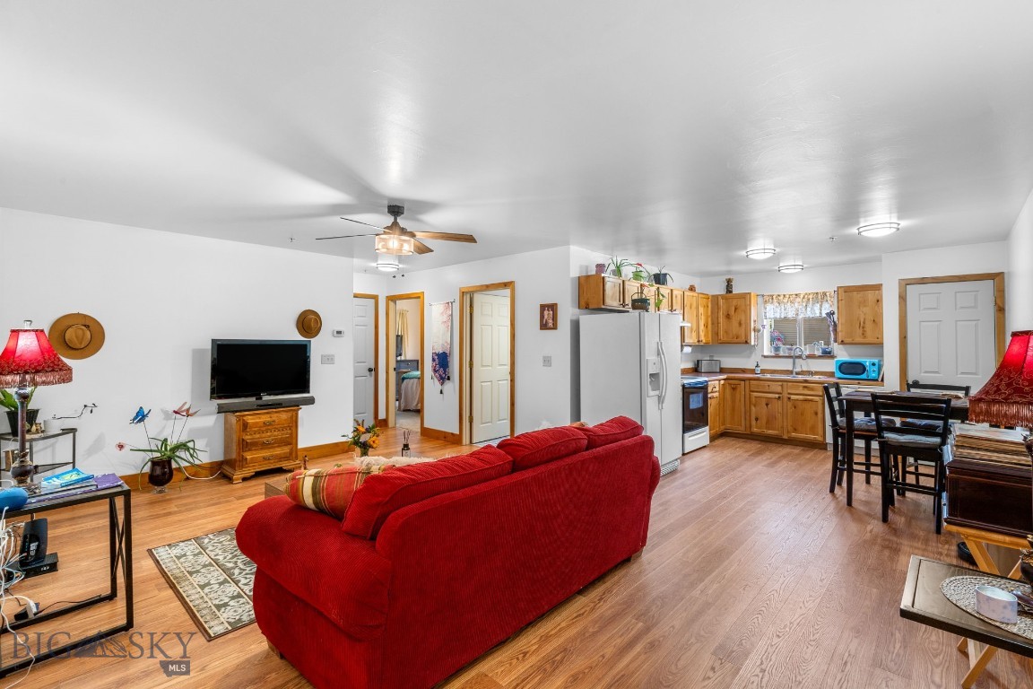 81 10th Street 4 Property Photo 4