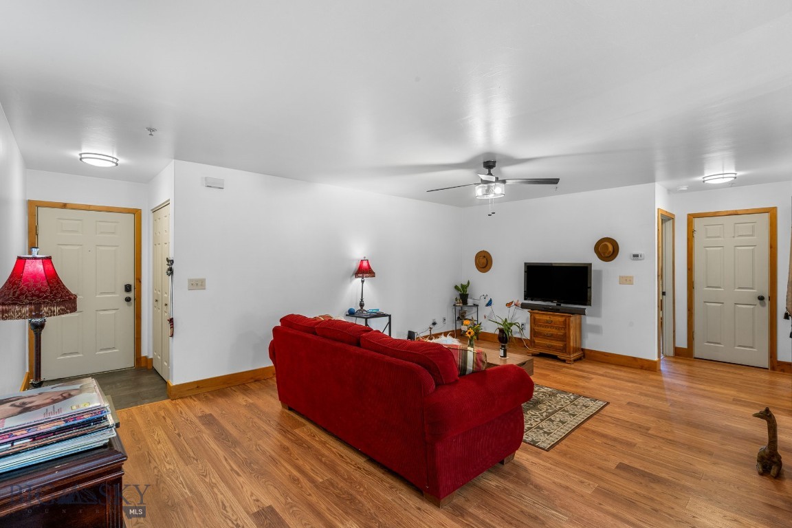 81 10th Street 4 Property Photo 6