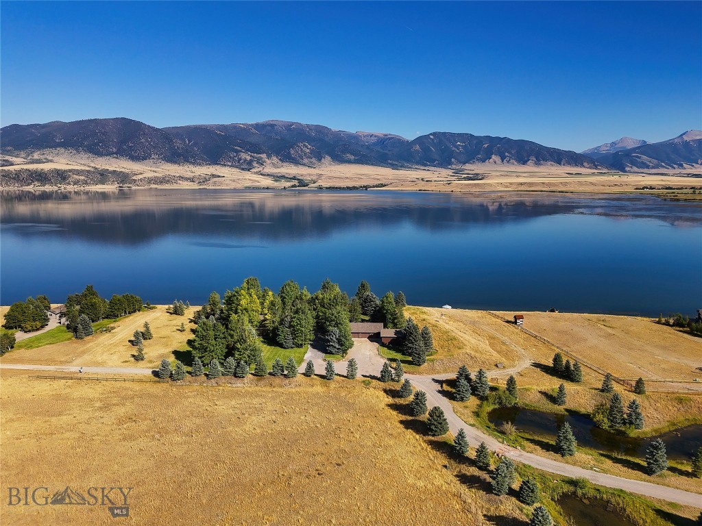 127 Rainbow Point Road Property Photo 3