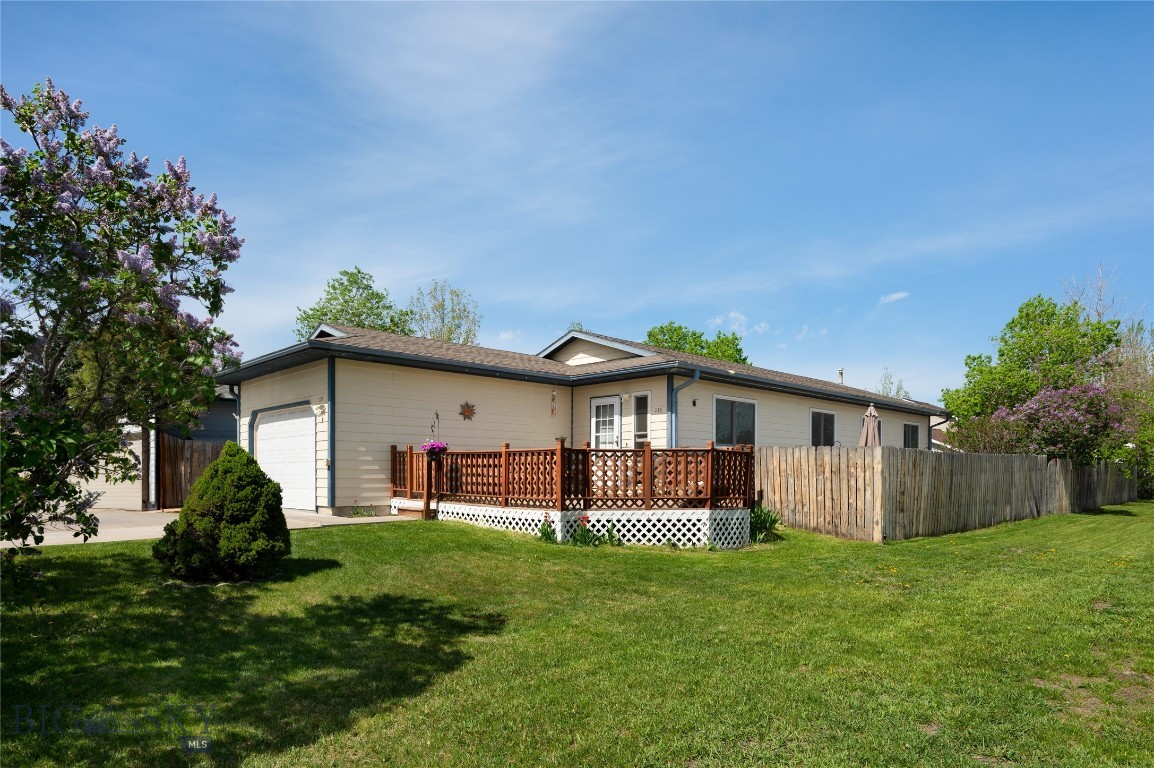 115 8th Property Photo