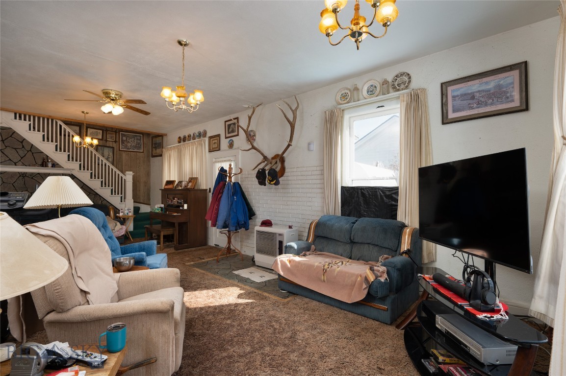 209 E Idaho Street Property Photo 6