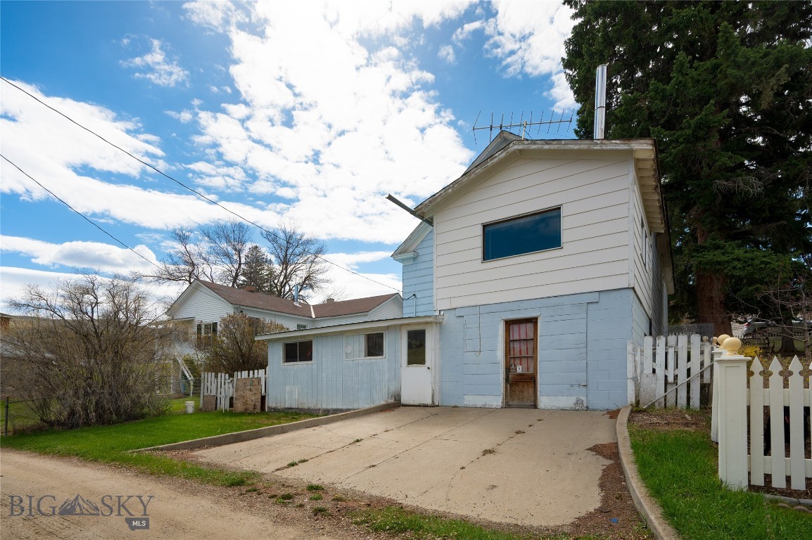 209 E Idaho Street Property Photo 26
